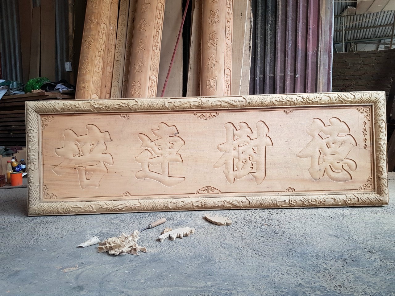 Gia công hoành phi câu đối gỗ mộc kèm sơn theo mẫu đặt
