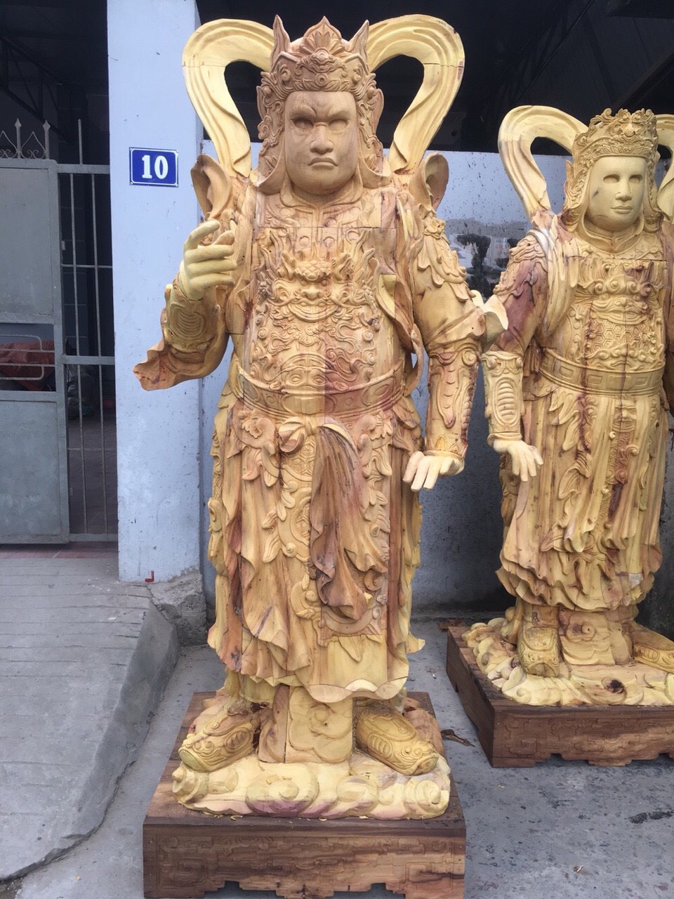 tượng Hộ Pháp