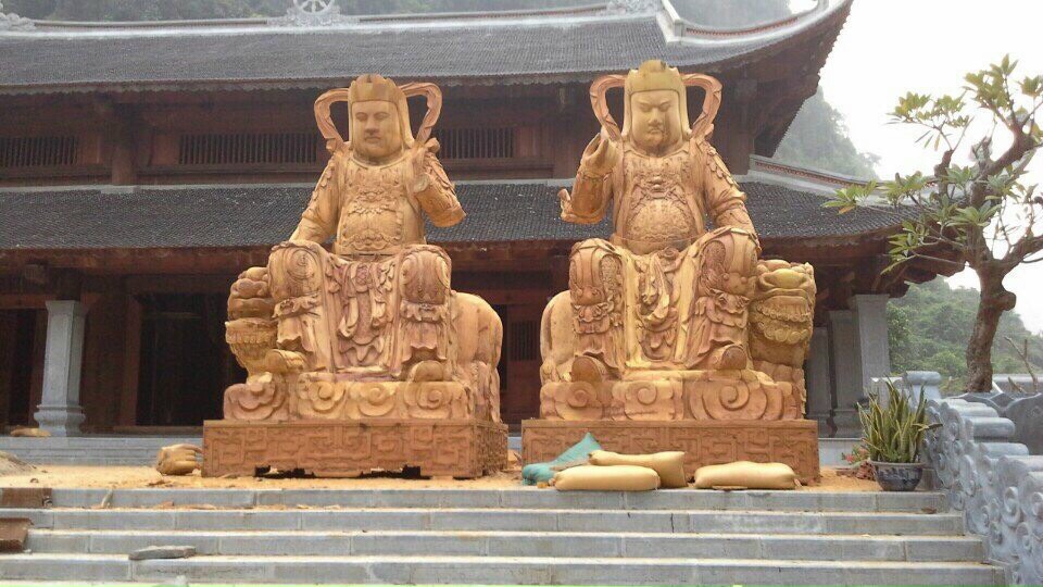 tượng Hộ Pháp