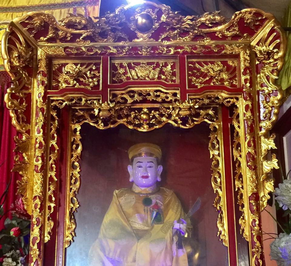 KHám Thờ Hoàng