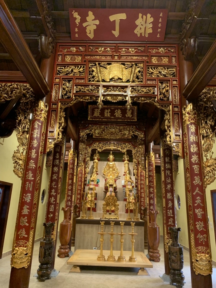 Tam bảo chùa