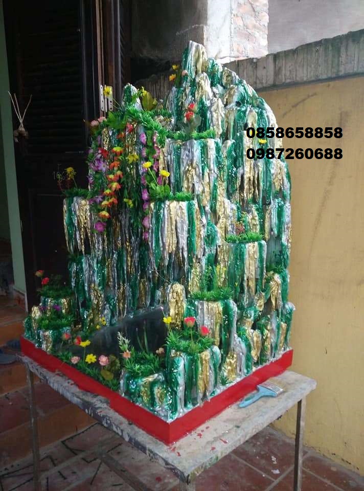 Động chúa sơn trang bằng gỗ