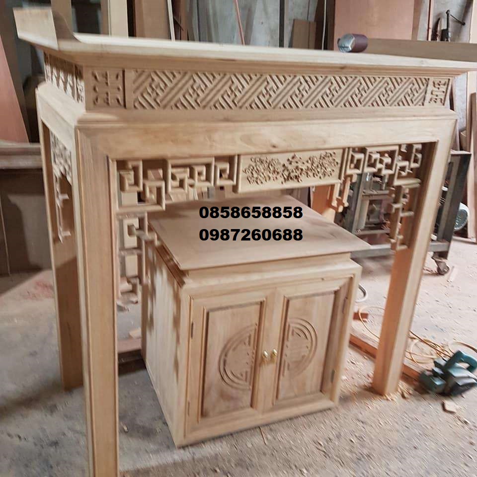 Bàn thờ bằng gỗ