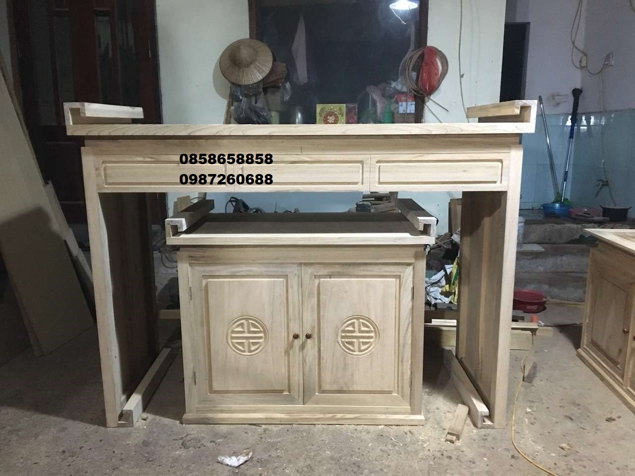 Các mẫu bàn thờ thần tài đẹp và những điều cần lưu ý